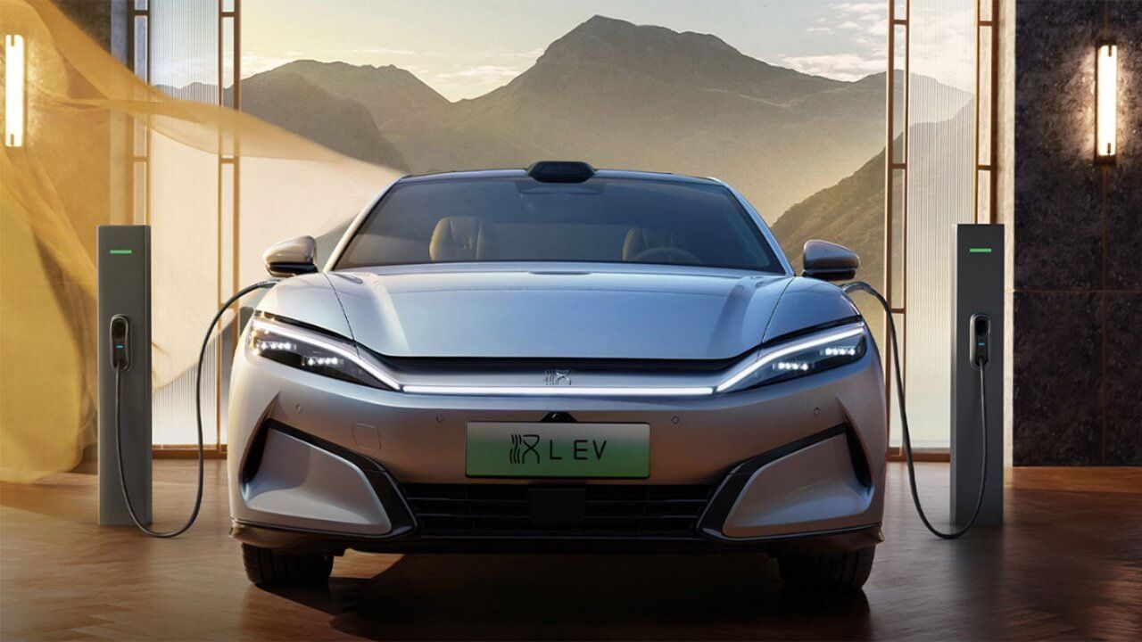 Los retos de la carga ultrarrápida de coches eléctricos: más velocidad, pero a costa de la vida útil